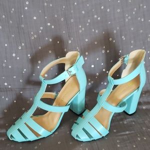 Chase & Chloe Caged Toe Heels